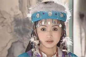 安徽农民挖出清朝棺木，打开后香气四溢，不腐女尸是乾隆的香妃？图片