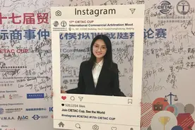 火了！辽宁8位法学女学霸集体保研，个个“女神”，还来自同一所大学！图片