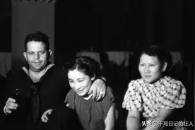 1937年，上海妓女和美国海军水手兵图片