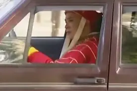 《西游记》珍贵爆笑花絮曝光！唐僧成老司机开车，猴哥起飞全靠拽图片