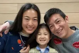 12年过后，张柏芝离婚，阿娇终生不嫁，陈冠希无戏可演却很幸福图片