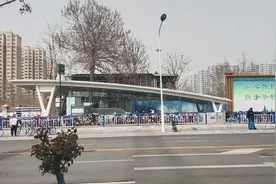 石家庄地铁旁的小院，真是地铁房。图片