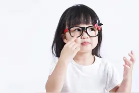 为啥“戴眼镜”的孩子越来越多？这3个原因很关键，你中招了吗？图片
