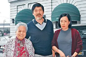 周润发74岁胞姐被曝居住环境堪忧，一人独居舍不得扔掉旧物图片