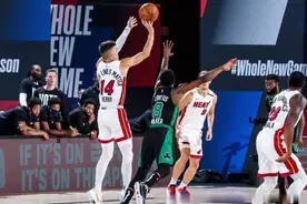 00后13顺位新秀泰勒-希罗，天生大场面球员，父亲：为他骄傲图片
