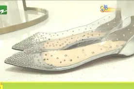 7000多的CL鞋子穿两次就脱皮 网友：奢侈品丢不起就别买图片