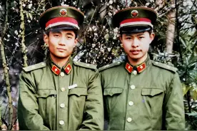 重庆籍战友章耀华找到，“军校同桌！我援藏归来后也在找你！”图片