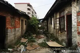 一个时代的结束，大余西华山钨矿五里山工人村即将被全部拆迁图片
