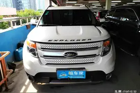 新车50万，才开两万公里就贬值30万，这辆福特探险者香不香？图片
