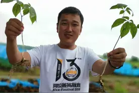 珲春小伙李玉波把俄罗斯豆油卖到中国大江南北图片