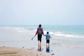 如果父母没有和孩子保持距离，请警惕这种现象图片