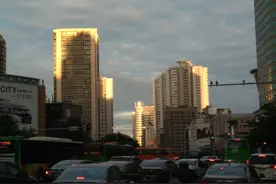 发烧歌手孙露为什么不红？图片
