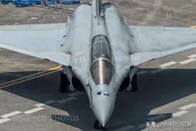 号称最漂亮的鸭翼战斗机，欧洲明星军工产品，完全独立自主研制图片