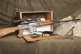 AK也能当狙用？看下南斯拉夫的M76DMR，假装自己是SVD图片