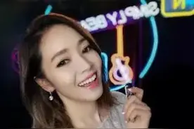 当年，周杰伦与侯佩岑一见钟情，周妈连夸喜欢，为何没能走到最后图片