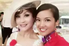 她为了美30年不吃晚饭，患癌做手术时仍要化妆，今68岁成这样图片