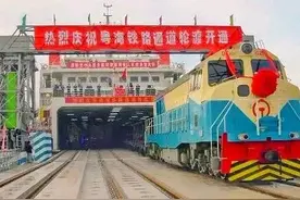 粤海铁路上，共有多少趟列车进出海南？图片