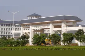 信阳职业技术学院谋求“升本”，目前来看，希望有多大？图片