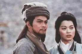 乔峰为什么必须戴帽子？当黄日华摘下帽子后网友：简直笑出眼泪！图片
