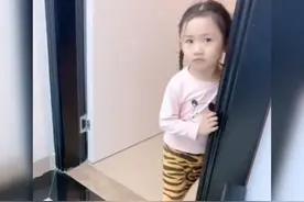 爸爸跟女儿睡觉前的“仪式感”走红网络，网友：心都要被暖化了图片
