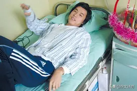 身中数刀的国足天才！重返赛场后曾辗转多支球队，天赋不输董方卓图片