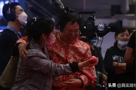 78岁老阿姨硬核相亲：“我这个年龄遇见你们是缘分，我记到永久”图片