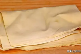 豆腐皮不要凉拌了，试试种新做法，我家每周要吃3次，上桌就扫光图片