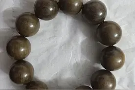 金丝楠阴沉木手串图片