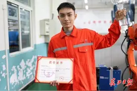 训练时曾哭鼻子的18岁武汉焊接小伙，全国夺冠图片