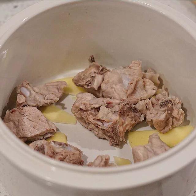 排骨香菇炖花胶 排骨香菇炖花胶怎么做