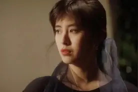 西门庆专业户：和王祖贤演三级，跟梅艳芳谈恋爱，给黄家驹抬过棺图片