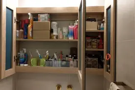 榨干4平米浴室！干湿分离可泡澡，收纳也做的淋漓尽致图片