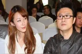 她是汪峰的第一任妻子，为汪峰放弃事业，结果让人意外。图片