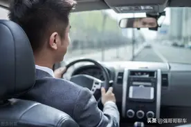 新手司机老是担心剐蹭，汽车工程师：学会这8点，轻松成为老司机图片