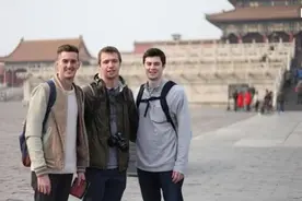 美国人的穿着图片