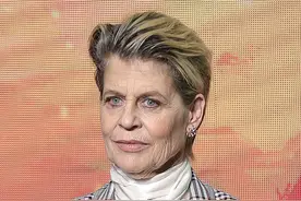 终结者女主双胞胎妹妹去世，享年63岁，生前曾多次给姐姐当替身图片