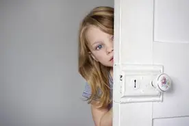 科普|孩子不小心撞见父母房事怎么办？孩子的性教育很重要图片