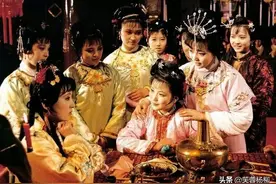 98《水浒传》这个风华绝代的女子，原定蒋勤勤，拍了两场，换人图片
