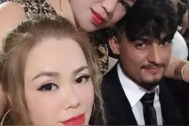 65岁老人嫁给24岁小伙，被曝感情不和，晒出“亲密照”力破传言图片