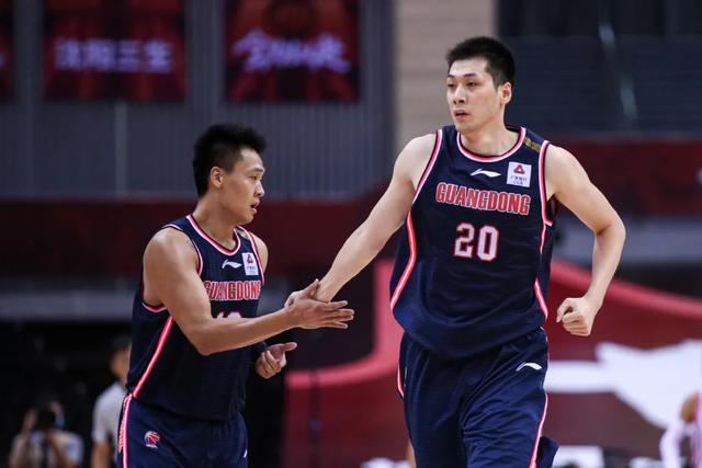 抢了NBA总决赛的风头！胡明轩女友首次曝光！CBA第一颜值