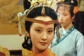 宝钗生日，贾母为何让凤姐第二个点戏图片