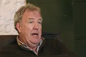 亿万富翁当农民，包6000亩农场，开兰博基尼种地，1年后被打脸图片