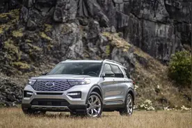 超高性价比的家用大7座SUV，2022款福特探险者测评图片