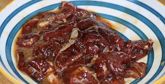牛肉想要嫩滑，腌制方法很关键，大厨10年经验分享，不柴不塞牙