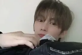 陈佩斯“暴打”高价卖口罩的儿子：我命硬，学不会弯腰图片