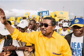 33年程志平赴法打工，病故异乡享国葬，70年代儿子让·平回国探亲图片