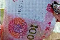 搞笑动图GIF：咋的还非要拍大腿呀，伴娘还真让拍呀图片