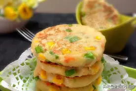 这样做的土豆饼我一次能吃5个，外香里嫩，隔壁家的小孩都馋哭了图片