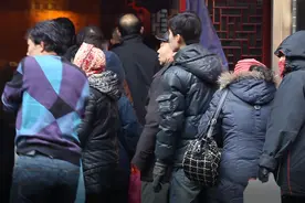 醋中的劳斯莱斯图片