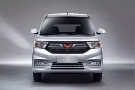 五菱宏光带来适合货拉拉车型，既省油又大空间只要4万多图片